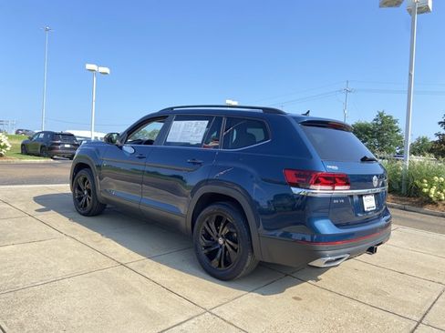 Used 2023 Volkswagen Atlas SE w/ Panoramic Sunroof Package FWD image 12