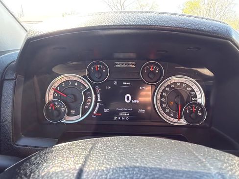 Used 2016 RAM 1500 Laramie w/ Convenience Group image 39