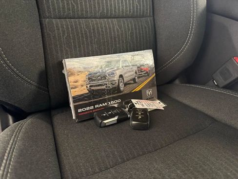 Used 2022 RAM 1500 Big Horn AWD/4WD image 39