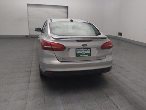 Used 2018 Ford Focus Titanium FWD image 6