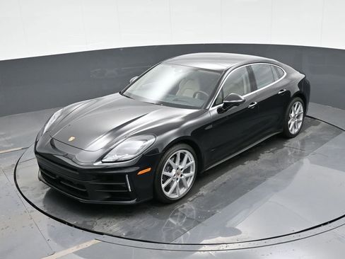 New 2025 Porsche Panamera image 26