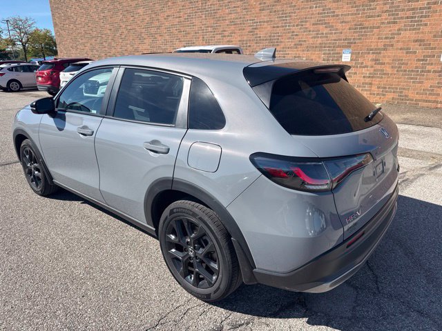 Used 2024 Honda HR-V Sport image 4