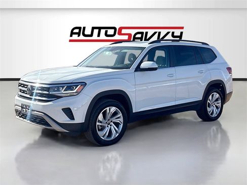 Used 2023 Volkswagen Atlas SE image 3