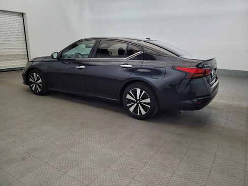 Used 2021 Nissan Altima 2.5 SV FWD image 3