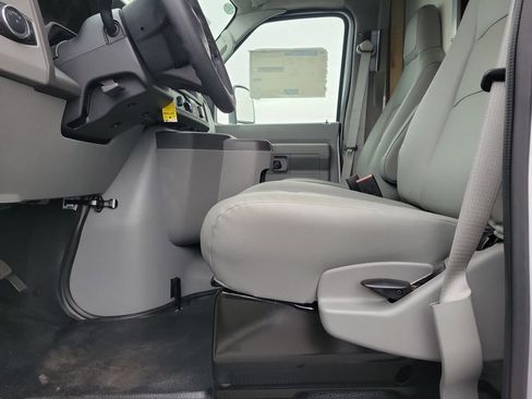 New 2026 Ford E-350 and Econoline 350 Super Duty w/ Power Equipment Group image 18