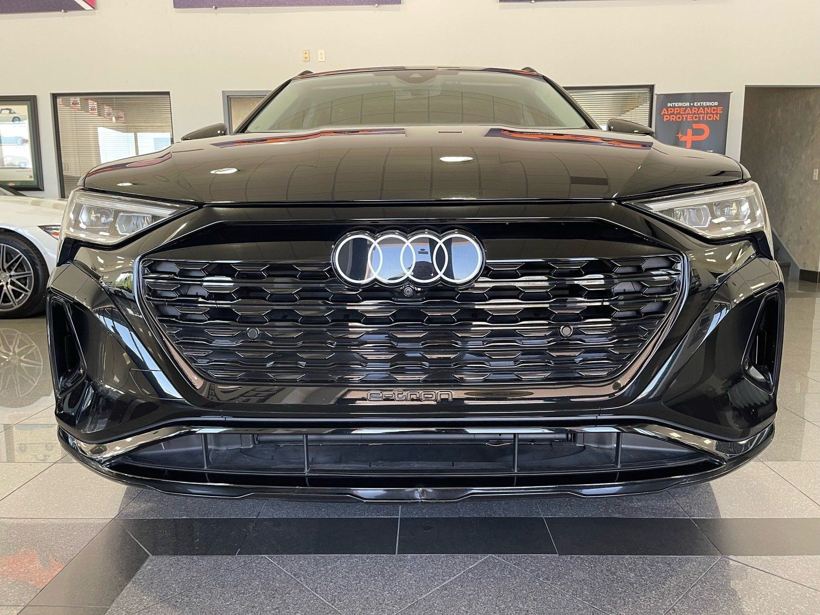 Used 2024 Audi Q8 e-tron Premium Plus w/ Premium Plus Package AWD/4WD image 8