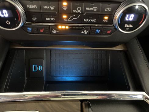 Used 2020 Ford Expedition Max Platinum AWD/4WD image 15