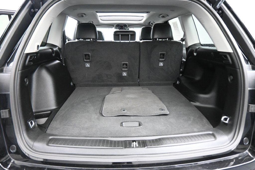 Used 2023 Jeep Grand Cherokee Limited w/ Black Appearance Package RWD image 24