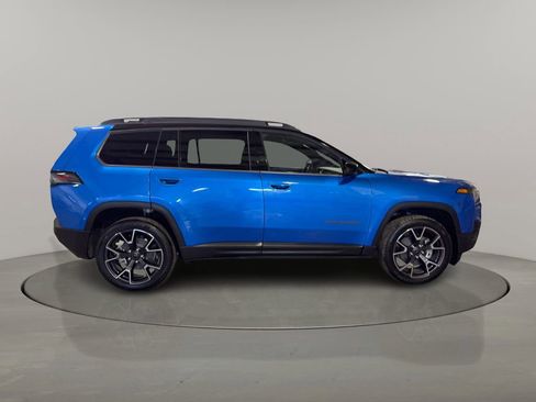 New 2026 Jeep Cherokee Overland image 8