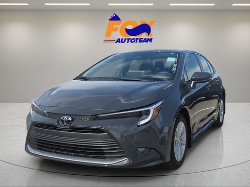 Used 2026 Toyota Corolla XLE FWD image 1