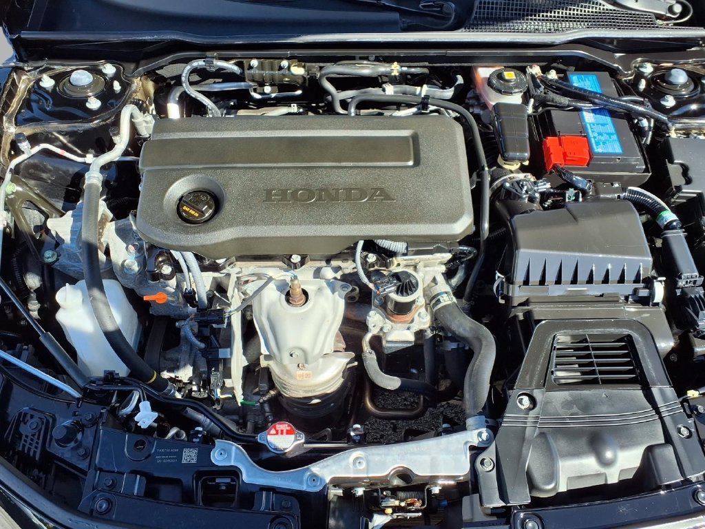 Used 2025 Honda Civic Sport image 3