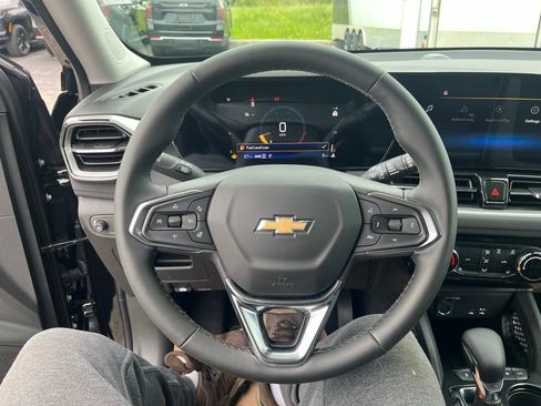 New 2026 Chevrolet TrailBlazer LT w/ LT Cold Weather Package AWD/4WD image 12