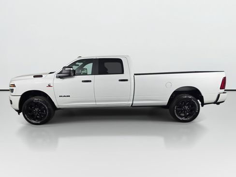 New 2026 RAM 3500 Big Horn AWD/4WD image 8