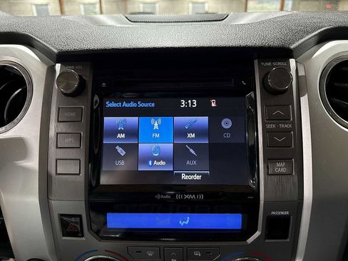 Used 2017 Toyota Tundra Limited image 21