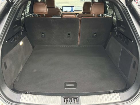 Used 2022 Lincoln Nautilus Reserve w/ Equipment Group 201A image 17