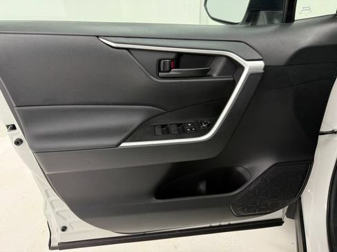 Used 2023 Toyota RAV4 LE FWD image 28