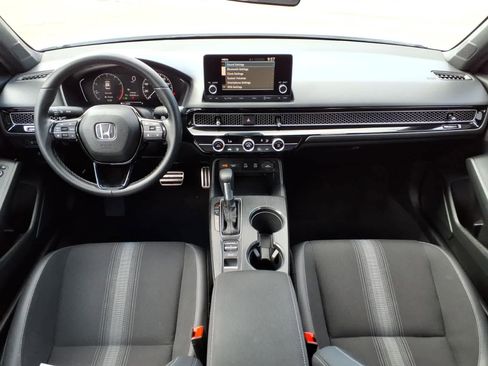 Used 2025 Honda Civic Sport image 10