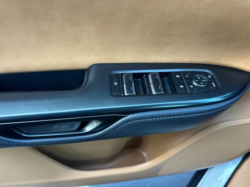 Used 2023 Lexus RZ 450e Premium image 10