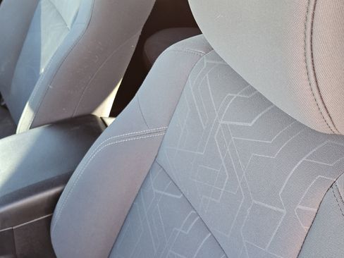 Used 2019 Toyota Tacoma TRD Off-Road w/ Technology Package image 24