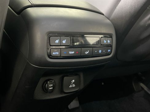 Used 2023 Hyundai Palisade SEL w/ Premium Package image 27