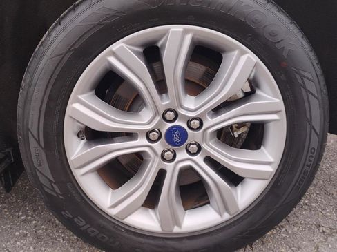 Used 2022 Ford Edge Titanium AWD/4WD image 11