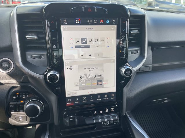 Used 2023 RAM 1500 Big Horn AWD/4WD image 30
