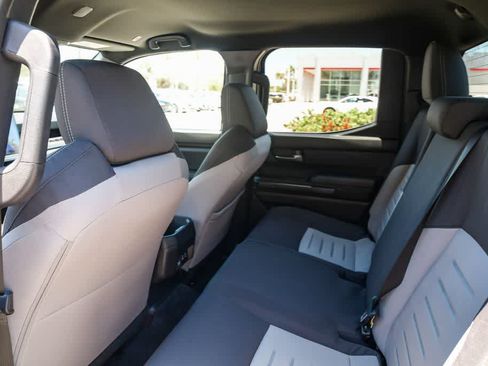 Used 2025 Toyota Tacoma TRD Off-Road AWD/4WD image 20