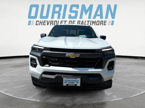 Used 2025 Chevrolet Colorado LT w/ LT Convenience Package AWD/4WD image 8