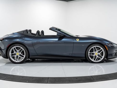 Used 2024 Ferrari Roma Spider RWD image 2