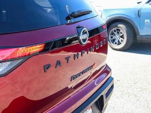 Used 2024 Nissan Pathfinder Rock Creek image 8