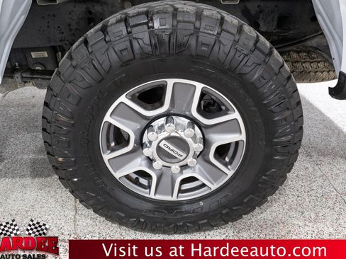 Used 2025 Ford F250 Lariat AWD/4WD image 10