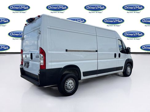 Used 2024 RAM ProMaster 2500 w/ Convenience Group FWD image 7