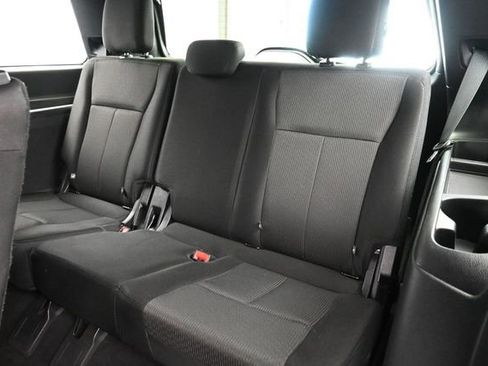 Used 2020 Ford Expedition XLT AWD/4WD image 30