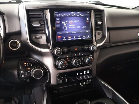 Used 2019 RAM 1500 Big Horn AWD/4WD image 5