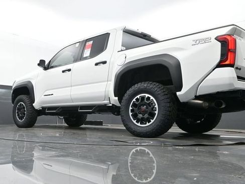 New 2026 Toyota Tacoma TRD Off-Road image 24