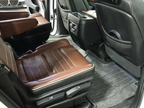 Used 2024 GMC Yukon Denali Ultimate AWD/4WD image 12