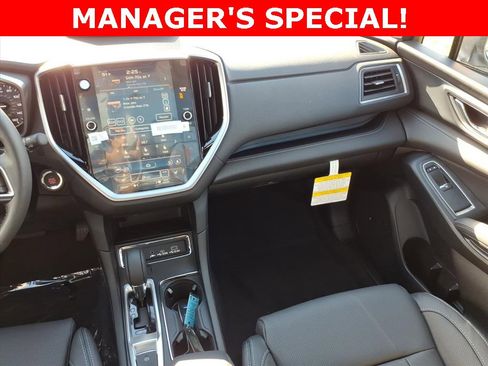 New 2025 Subaru Ascent Limited image 17