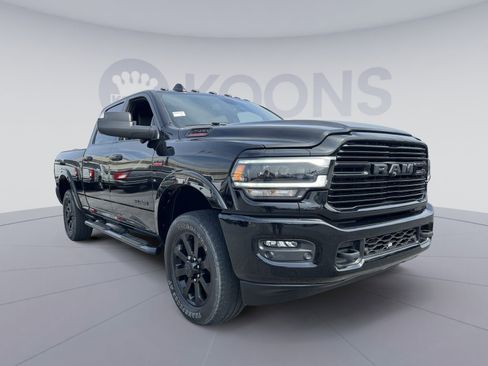 Used 2022 RAM 2500 Laramie w/ Night Edition AWD/4WD image 5