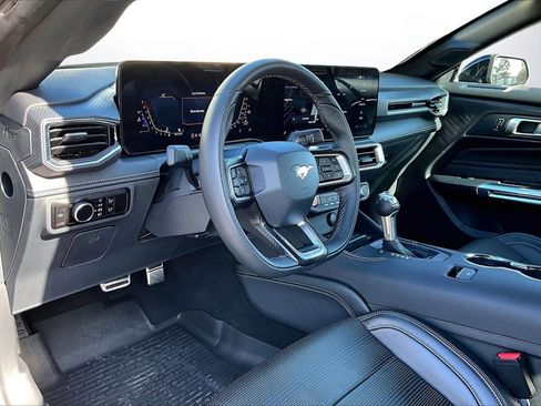 Used 2024 Ford Mustang GT Premium image 17