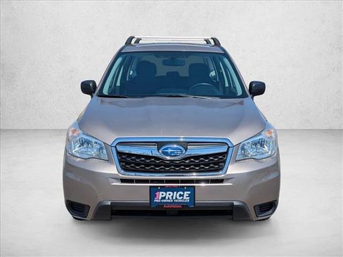 Used 2014 Subaru Forester 2.5i AWD/4WD image 2