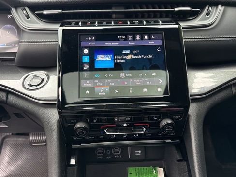 Used 2022 Jeep Grand Cherokee L Laredo AWD/4WD image 21