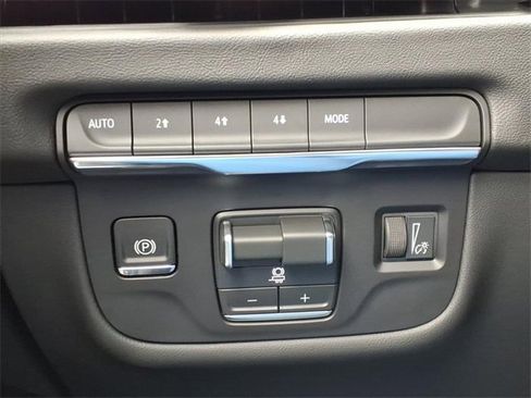 New 2026 Cadillac Escalade Luxury image 11