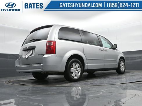 Used 2010 Dodge Grand Caravan SE w/ Climate Group FWD image 29