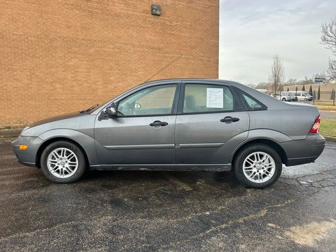 Used 2005 Ford Focus SE image 3