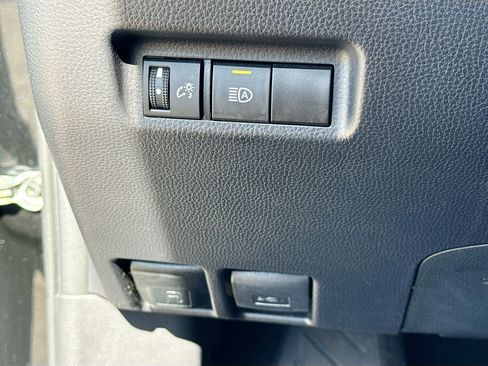 Used 2024 Toyota RAV4 XLE image 33