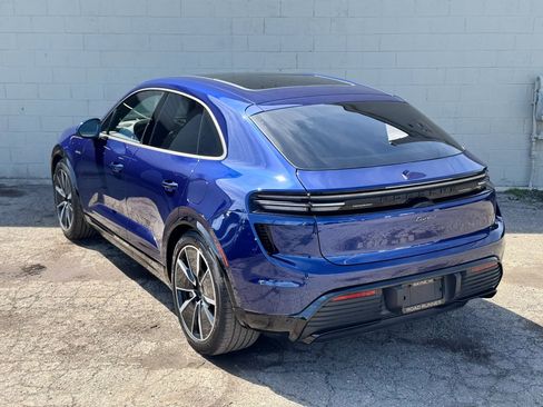 Used 2024 Porsche Macan Turbo Electric AWD/4WD image 11