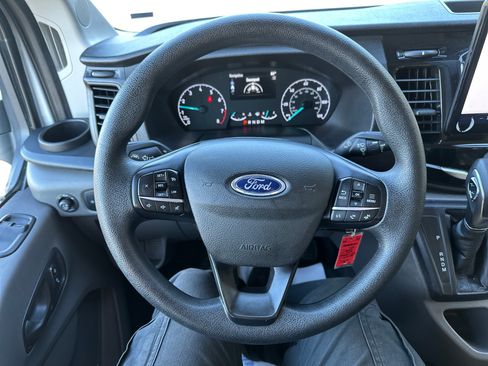 Used 2023 Ford Transit 350 XLT RWD image 18