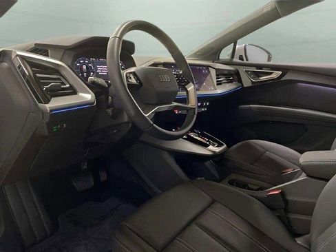 Used 2024 Audi Q4 e-tron Prestige image 67