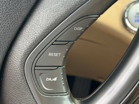 Used 2015 Hyundai Sonata Limited w/ Option Group 02 FWD image 29