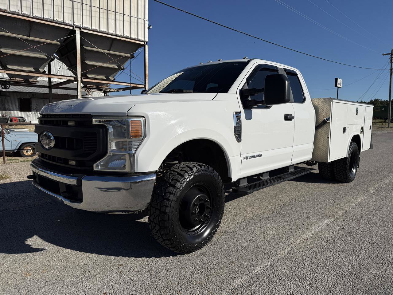 Used 2021 Ford F350 XL w/ Power Equipment Group AWD/4WD image 1